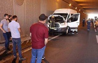 Kayseri’de faciaya ramak kaldı: İşçi servisi...