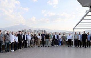 KAYSO TOBB ETÜ Mezunlarını Ağırladı