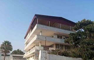 Kendini avukat olarak tanıtan kişiyi bıçakla öldürdü,...