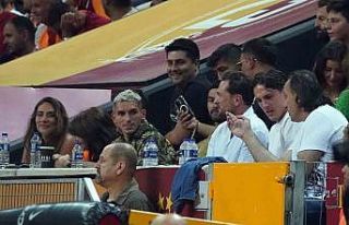 Kerem Demirbay, Galatasaray - Zalgiris maçını tribünden...