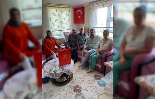 Kıbrıs gazisini evinde ziyaret ettiler