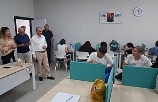 Kılınç, öğrencilerle bir araya geldi