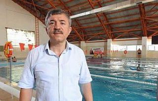 Kilis’te depremzede çocuklara yüzme eğitimi