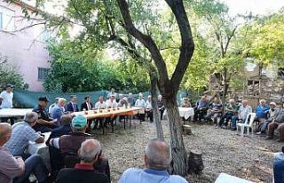 Kırklareli Valisi Ekici köylülerin dertlerini dinledi