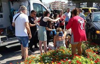 Kırmızı ışık ihlali yapan otobüs otomobile,...