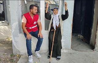 Kızılay Ağrı’da ihtiyaç sahibi ailelere un...