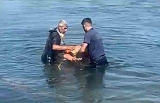 Kızılırmak’a serinlemek için giren genç az...