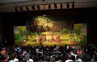 “Koca Kurt’un Hazinesi” minik izleyicilerle...