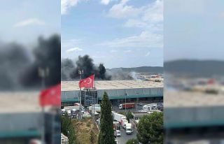 Kocaeli’de zincir market Migrosu’un deposunda...