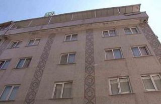 Kocası tarafından defalarca bıçaklanan Youtuber...