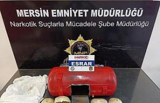 Kompresör içinde 2 kilo esrar ele geçirildi