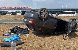 Kontrolden çıkan araç ters döndü, kadın sürücü...