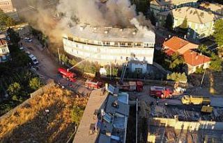 Konya’da 5 katlı binada yangın