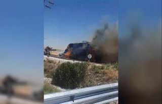 Konya’da tonlarca saman balyası yandı