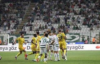 Konyaspor - İstanbulspor maçının son dakikalarında...