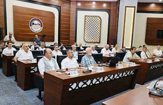 Körfez’de meclis toplantısında müjdeler peş...