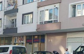 Köstebek tabancası patladı: 2 yaralı