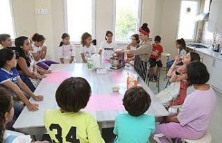 Küçükçekmece Belediyesi yaz sanat atölyeleri...