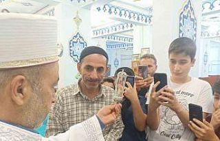 Kur’an kursu öğrencilerinden Sakal-ı Şerif’e...