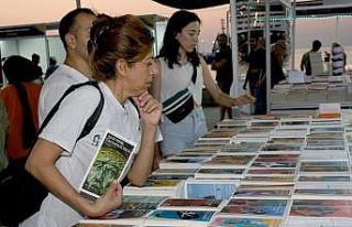 Kuşadası Kitap Fuarı 300 bin kişiyi ağırladı