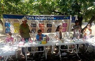 Kuşadası’nda çocuklar eğlenerek geri dönüşüm...