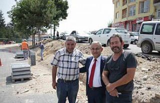 Kütahya Şehir Hastanesi bölgesinde kaldırım mesaisi
