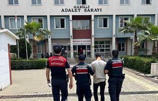 Kuyucak’ta aranan şahsı Jandarma yakaladı