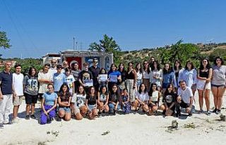 LGS’de başarı gösteren Çeşmeli 46 öğrenci...