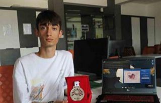 Lise öğrencisi geliştirdi, bir fotoğrafla cilt...