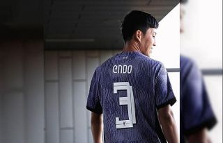 Liverpool, Wataru Endo’yu kadrosuna kattı