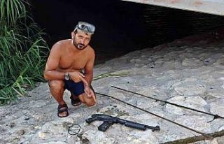 Madeni para için daldığı çayın dibinden pompalı...