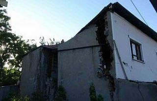 Malatya’da 5.3’lük depremde göçük meydana...