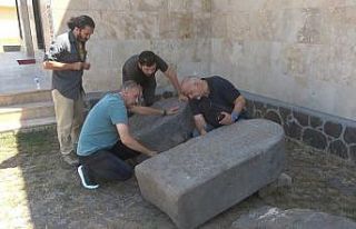 Malazgirt’te Urartu dönemine ait yazıtlar keşfedildi