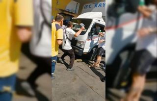 Maltepe’de akaryakıt istasyonunda satırlı kavga...