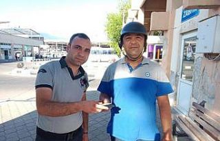 Manisa Büyükşehir, parklarda unutulan eşyaları...