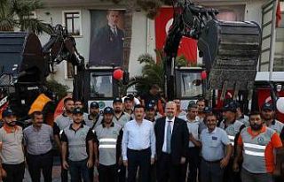 Menemen Belediyesi 100 yeni araç aldı