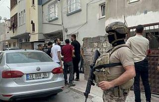 Mersin’de uyuşturucu satıcılarına şafak operasyonu:...