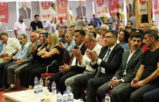 MHP Kuşadası İlçe Kongresi’nde İnan güven...