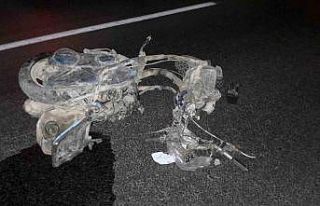 Motosiklet kaza yerinden 300 metre ileriye fırladı