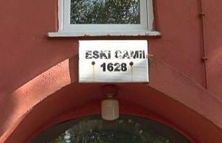 Muratlı ilçesinin tek tarihi Camisi 395 yıldır...
