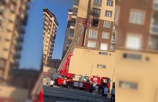 Muş’ta 13 katlı binanın 5’inci katında çıkan...