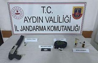 Ormanlık alana kaçarken jandarma yakaladı