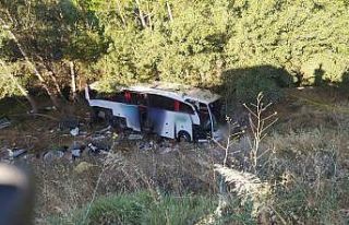 Otobüs kazasında ölen 12 kişinin kimlikleri belli...