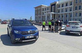 Otomobil yayaya çarptı: 1 yaralı