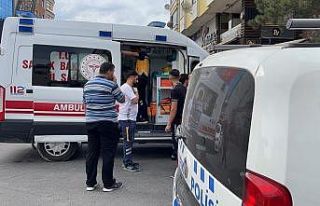 Otomobile çarpan 12 yaşındaki bisikletli çocuk...