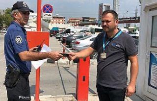 Otopark görevlisinden örnek davranış