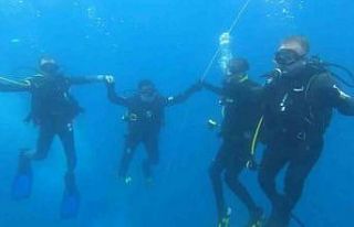 (ÖZEL) Eskişehirli dalgıçlar denizin 12 metre...