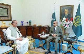 Pakistan’da geçici hükümetin başbakanı Hak...