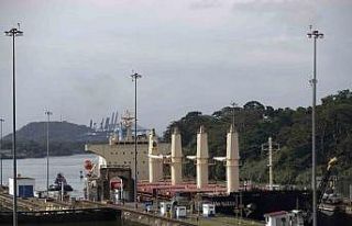 Panama Kanalı’nı kuraklık vurdu: 200 gemi mahsur...