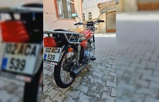 Park halindeki motosiklet çalındı